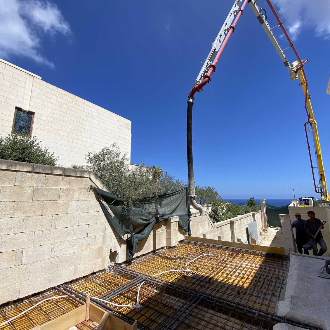 roof construction crane