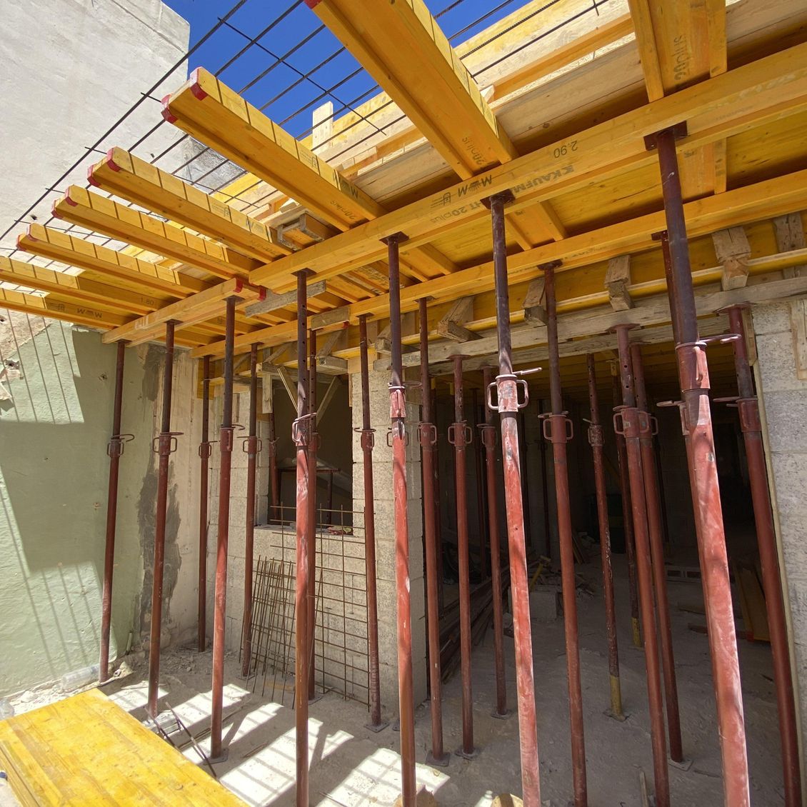 construction building beams supports